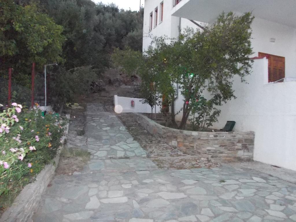 Philippos Apartments Afissos Exteriör bild